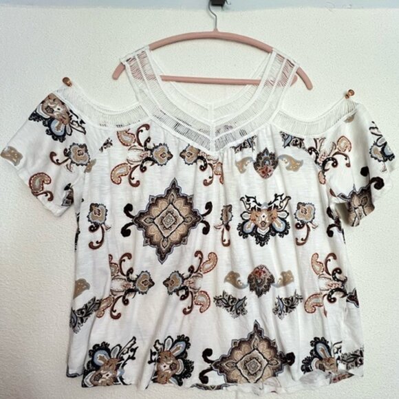 Est. 1946 CATO Tops - Est. 1946 Womens Cold-shoulder Paisley Top (CATO), Plus size 26/28W